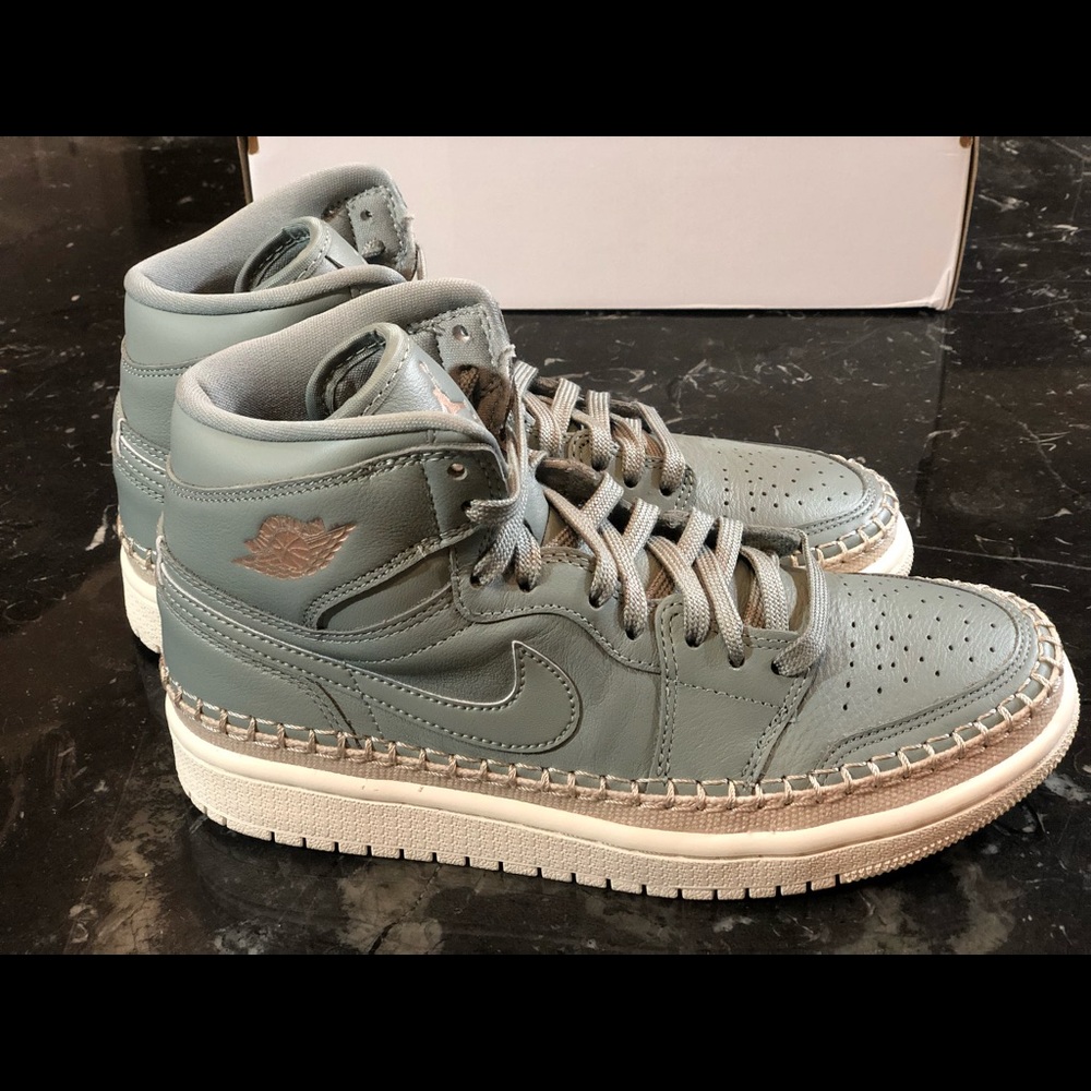 Nike Air Jordan 1 Women’s Mica Green NIB